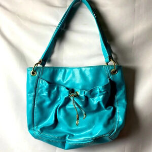 RELIC TURQUOISE SHOULDER STRAP PURSE TAN STITCHING LINED SNAP CLOSE POCKETS